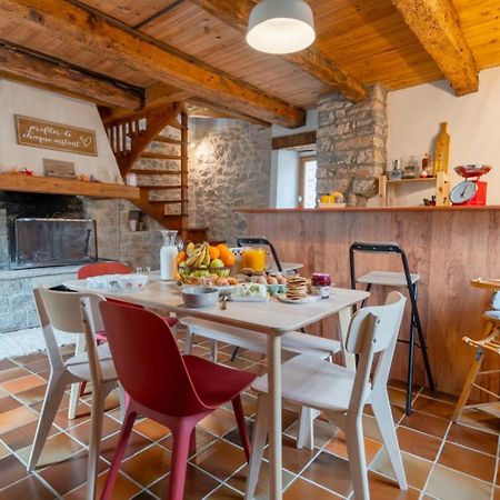 Maison De Village Au Coeur Des Remparts Sainte-Eulalie-de-Cernon 외부 사진
